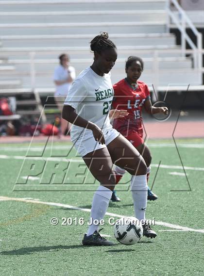 Thumbnail 3 in Lee [Robert E.] vs Reagan [Ronald] (Comalander Stadium) photogallery.
