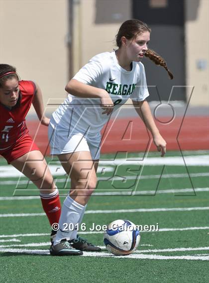 Thumbnail 1 in Lee [Robert E.] vs Reagan [Ronald] (Comalander Stadium) photogallery.