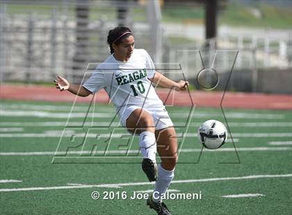 Thumbnail 2 in Lee [Robert E.] vs Reagan [Ronald] (Comalander Stadium) photogallery.