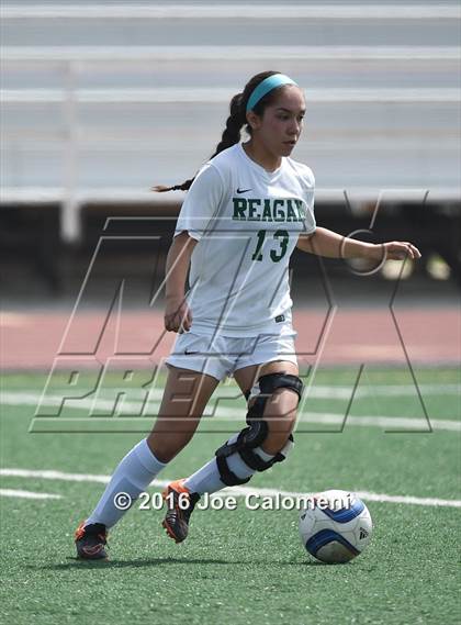 Thumbnail 2 in Lee [Robert E.] vs Reagan [Ronald] (Comalander Stadium) photogallery.