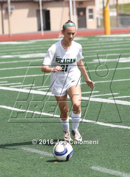 Thumbnail 2 in Lee [Robert E.] vs Reagan [Ronald] (Comalander Stadium) photogallery.