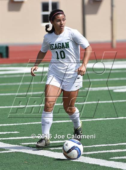 Thumbnail 2 in Lee [Robert E.] vs Reagan [Ronald] (Comalander Stadium) photogallery.