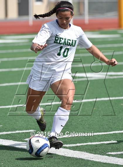 Thumbnail 1 in Lee [Robert E.] vs Reagan [Ronald] (Comalander Stadium) photogallery.