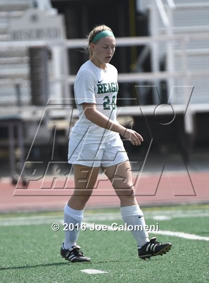 Thumbnail 1 in Lee [Robert E.] vs Reagan [Ronald] (Comalander Stadium) photogallery.