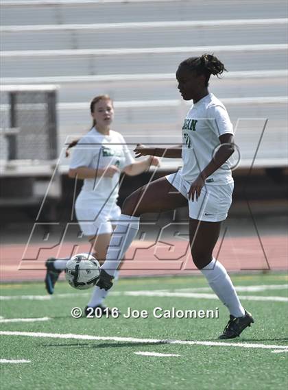 Thumbnail 3 in Lee [Robert E.] vs Reagan [Ronald] (Comalander Stadium) photogallery.