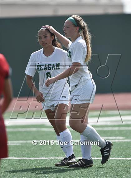 Thumbnail 2 in Lee [Robert E.] vs Reagan [Ronald] (Comalander Stadium) photogallery.