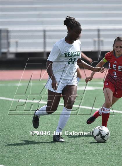 Thumbnail 1 in Lee [Robert E.] vs Reagan [Ronald] (Comalander Stadium) photogallery.