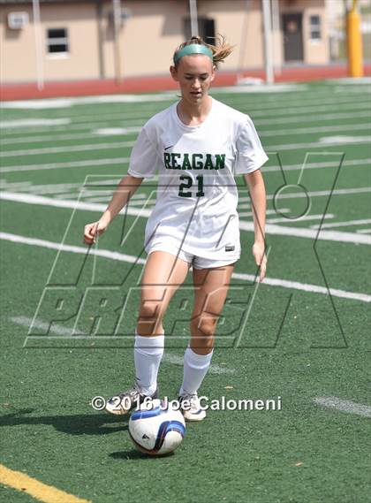 Thumbnail 1 in Lee [Robert E.] vs Reagan [Ronald] (Comalander Stadium) photogallery.