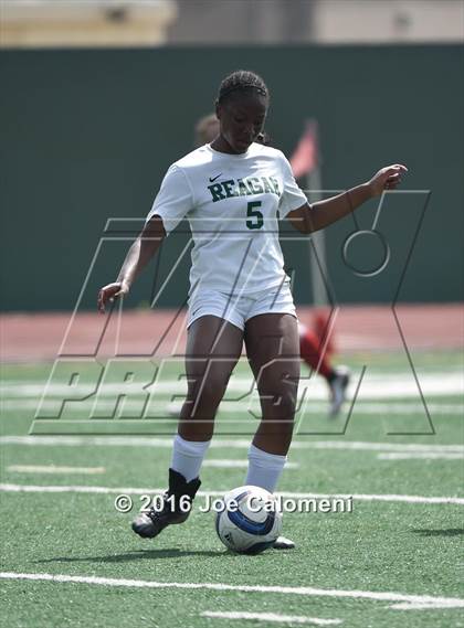 Thumbnail 1 in Lee [Robert E.] vs Reagan [Ronald] (Comalander Stadium) photogallery.