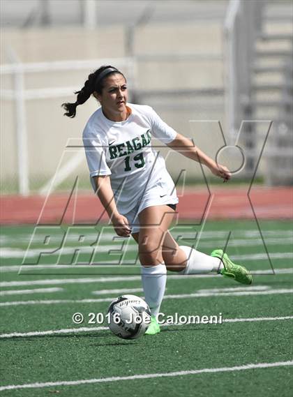 Thumbnail 1 in Lee [Robert E.] vs Reagan [Ronald] (Comalander Stadium) photogallery.