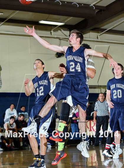 Thumbnail 3 in Kern Valley @ Santa Clarita Christian (CIF SoCal Regional Playoff) photogallery.