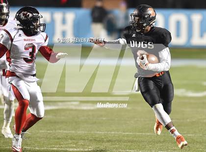 Thumbnail 2 in West Montgomery vs. Wallace-Rose Hill (NCHSAA 1AA Final) photogallery.