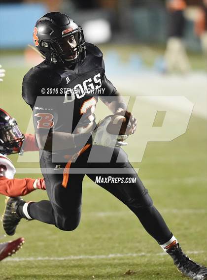 Thumbnail 3 in West Montgomery vs. Wallace-Rose Hill (NCHSAA 1AA Final) photogallery.