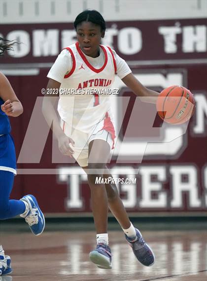 Thumbnail 1 in Antonian Prep vs. Parish Episcopal (TAPPS 6A Regional Final) photogallery.