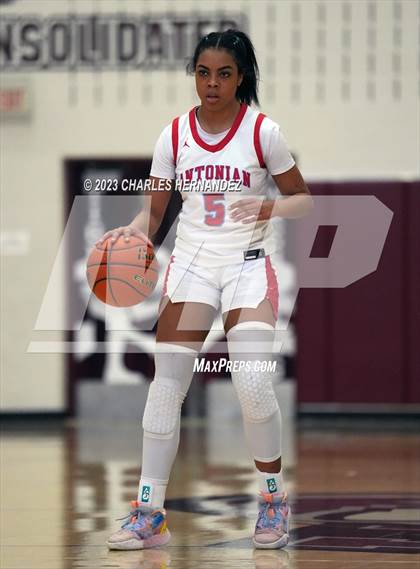 Thumbnail 3 in Antonian Prep vs. Parish Episcopal (TAPPS 6A Regional Final) photogallery.