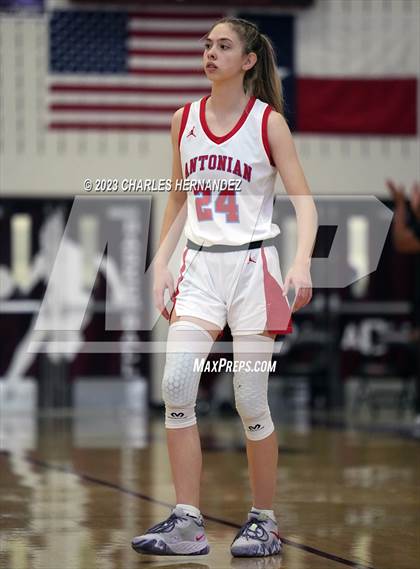 Thumbnail 1 in Antonian Prep vs. Parish Episcopal (TAPPS 6A Regional Final) photogallery.