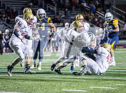 Thumbnail 3 in Xaverian Brothers vs. Boston College High photogallery.