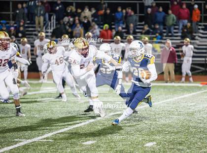 Thumbnail 3 in Xaverian Brothers vs. Boston College High photogallery.