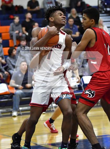 Thumbnail 2 in Centennial vs. Coronado (Tarkanian Classic) photogallery.