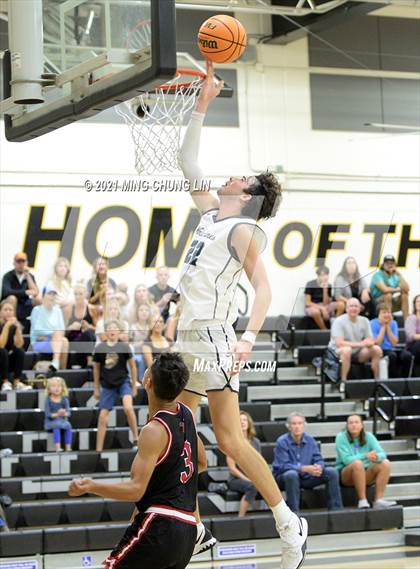 Thumbnail 3 in Vista vs. Aliso Niguel (Feast Week Tournament) photogallery.
