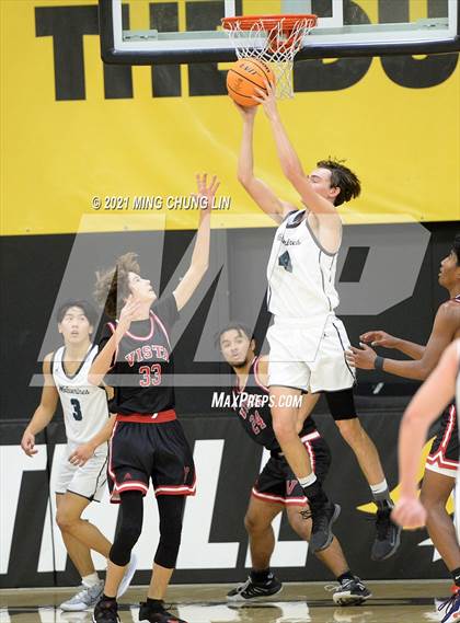 Thumbnail 1 in Vista vs. Aliso Niguel (Feast Week Tournament) photogallery.