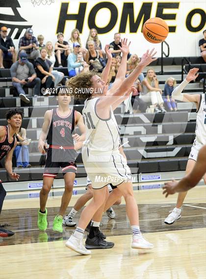 Thumbnail 2 in Vista vs. Aliso Niguel (Feast Week Tournament) photogallery.
