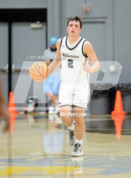 Thumbnail 1 in Vista vs. Aliso Niguel (Feast Week Tournament) photogallery.