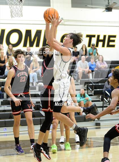 Thumbnail 2 in Vista vs. Aliso Niguel (Feast Week Tournament) photogallery.