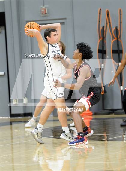 Thumbnail 2 in Vista vs. Aliso Niguel (Feast Week Tournament) photogallery.