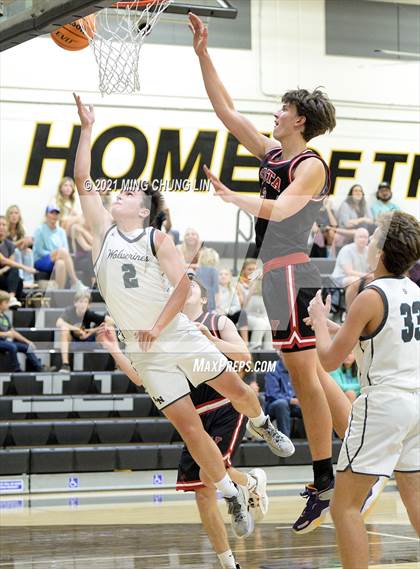 Thumbnail 1 in Vista vs. Aliso Niguel (Feast Week Tournament) photogallery.