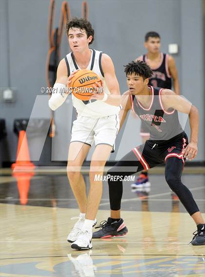 Thumbnail 2 in Vista vs. Aliso Niguel (Feast Week Tournament) photogallery.