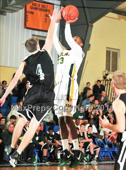 Thumbnail 2 in Roosevelt vs. Spackenkill photogallery.