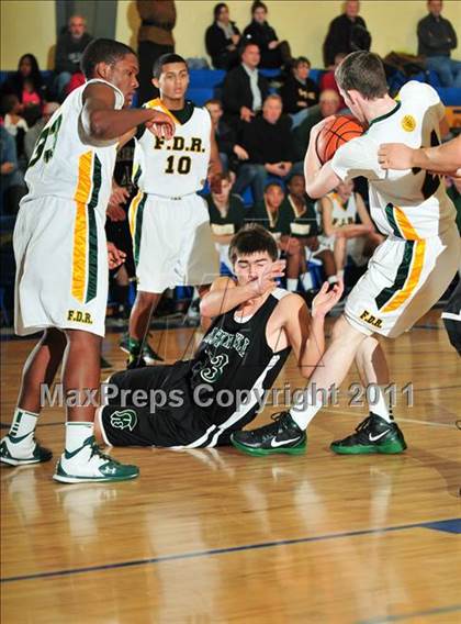 Thumbnail 3 in Roosevelt vs. Spackenkill photogallery.
