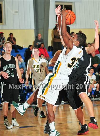 Thumbnail 3 in Roosevelt vs. Spackenkill photogallery.