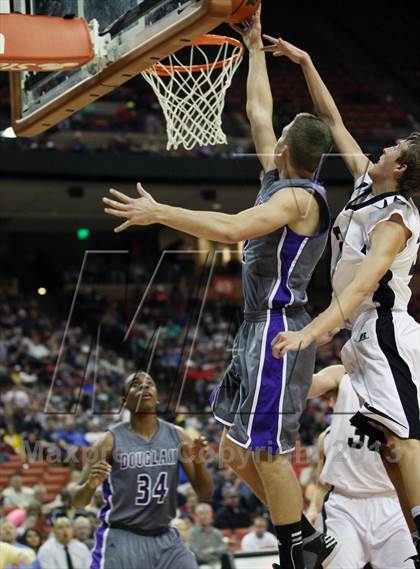 Thumbnail 1 in Water Valley vs. Douglass (UIL 1A Semifinal) photogallery.