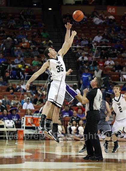 Thumbnail 1 in Water Valley vs. Douglass (UIL 1A Semifinal) photogallery.