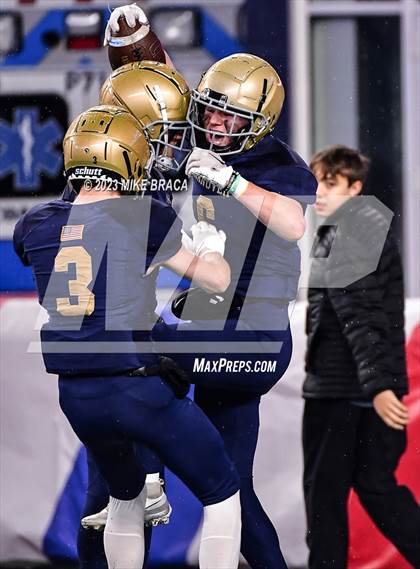 Thumbnail 2 in Foxborough vs Hanover (MIAA D5 Final) photogallery.