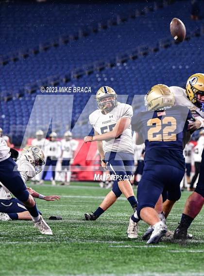 Thumbnail 3 in Foxborough vs Hanover (MIAA D5 Final) photogallery.