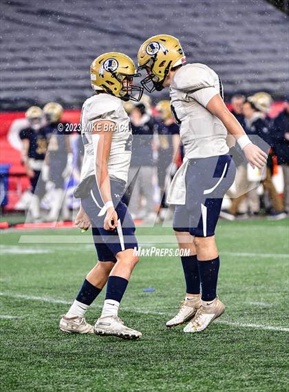 Thumbnail 3 in Foxborough vs Hanover (MIAA D5 Final) photogallery.