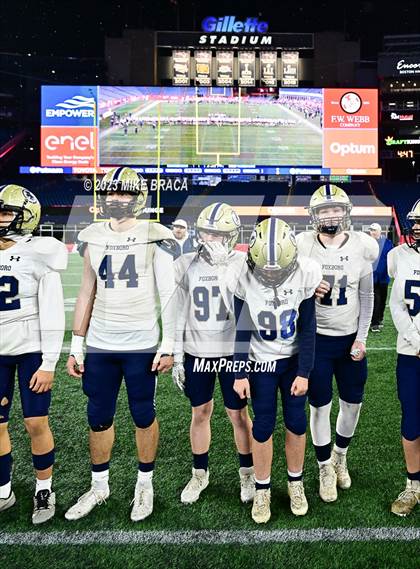 Thumbnail 2 in Foxborough vs Hanover (MIAA D5 Final) photogallery.
