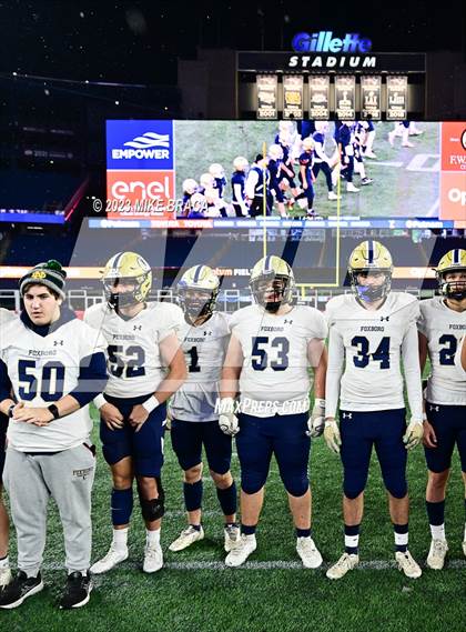 Thumbnail 2 in Foxborough vs Hanover (MIAA D5 Final) photogallery.