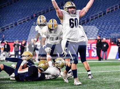 Thumbnail 1 in Foxborough vs Hanover (MIAA D5 Final) photogallery.
