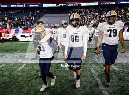Thumbnail 2 in Foxborough vs Hanover (MIAA D5 Final) photogallery.