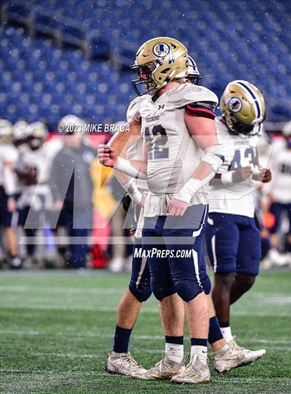Thumbnail 2 in Foxborough vs Hanover (MIAA D5 Final) photogallery.