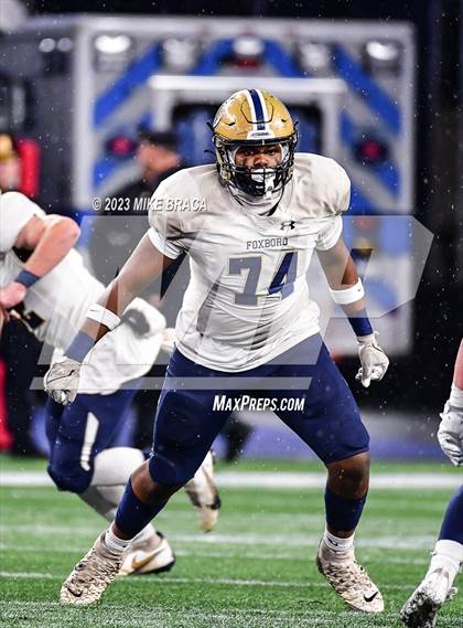 Thumbnail 1 in Foxborough vs Hanover (MIAA D5 Final) photogallery.