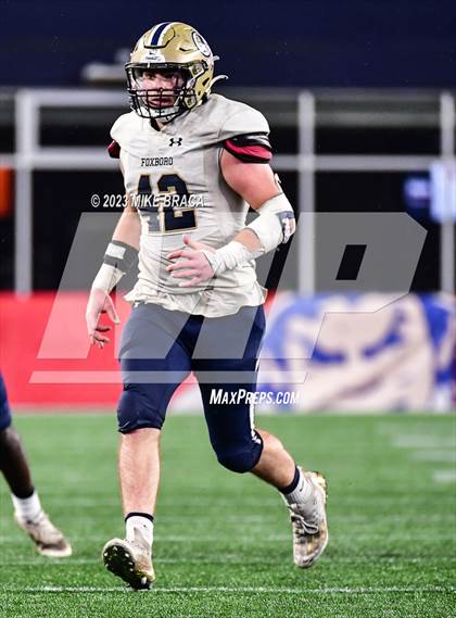 Thumbnail 2 in Foxborough vs Hanover (MIAA D5 Final) photogallery.