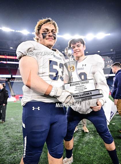 Thumbnail 2 in Foxborough vs Hanover (MIAA D5 Final) photogallery.