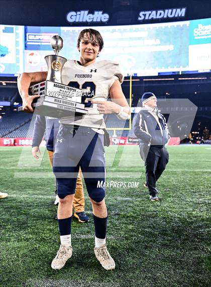 Thumbnail 1 in Foxborough vs Hanover (MIAA D5 Final) photogallery.