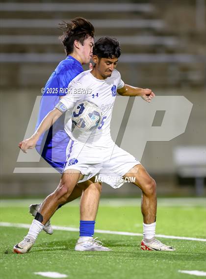 Thumbnail 1 in Grand Oaks vs Dekaney (UIL 6A D2 Soccer Bi-District Playoffs) photogallery.