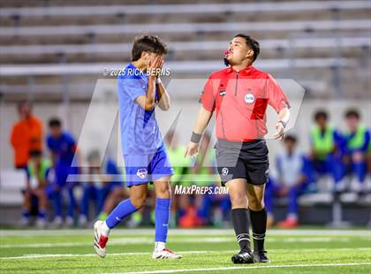 Thumbnail 2 in Grand Oaks vs Dekaney (UIL 6A D2 Soccer Bi-District Playoffs) photogallery.